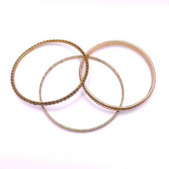Vintage Trio Gold Tone Bracelets 7” - Picture 3 of 9